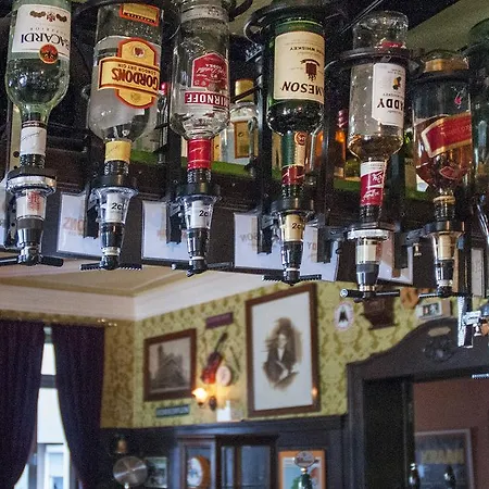 Hajo's Germania & Irish Pub 로데스하임암라인